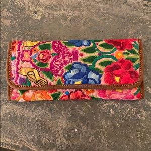 Mexico embroidered trifold wallet